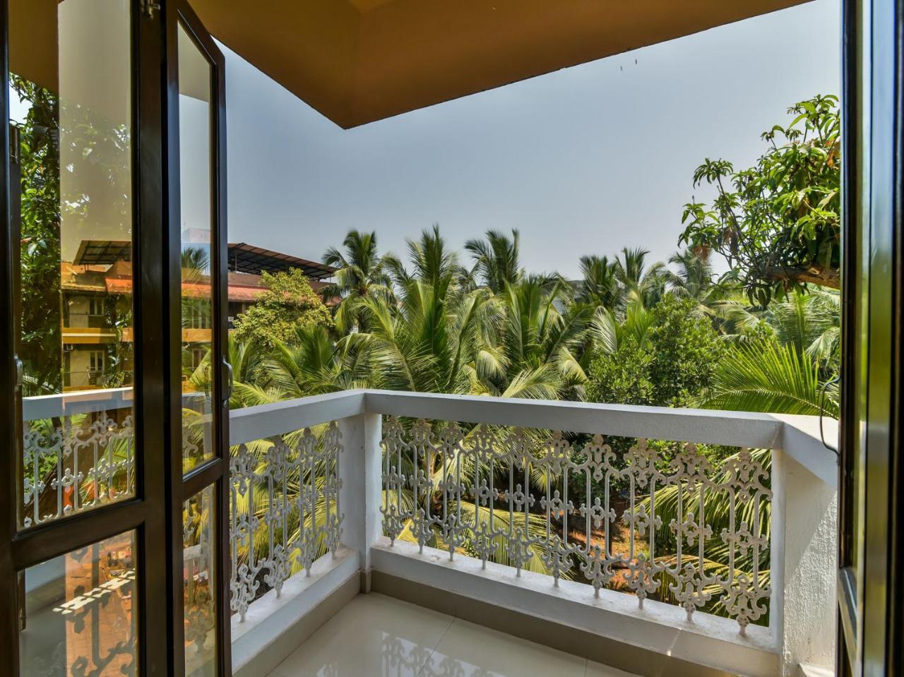 Ginger Tree Resort At The Beach Candolim Bagian luar foto